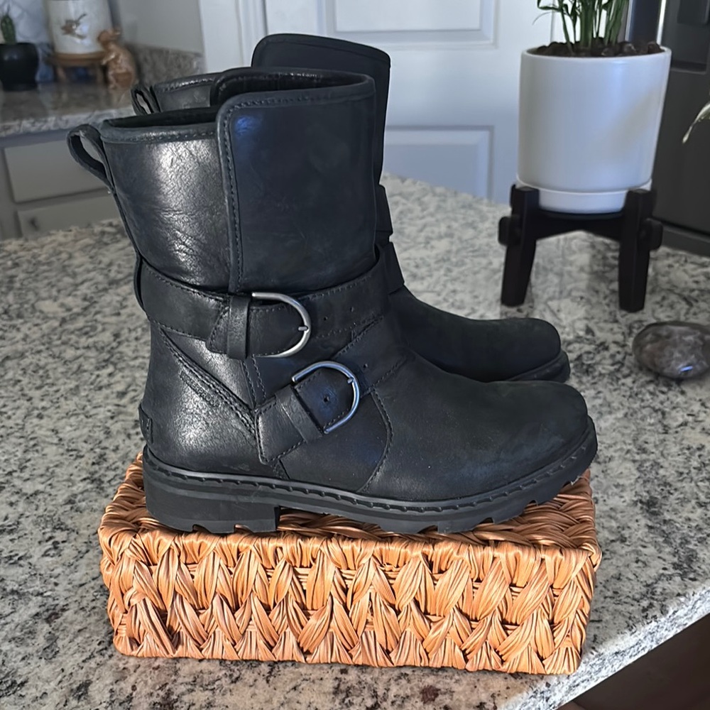 Sorel Black Winter Boots